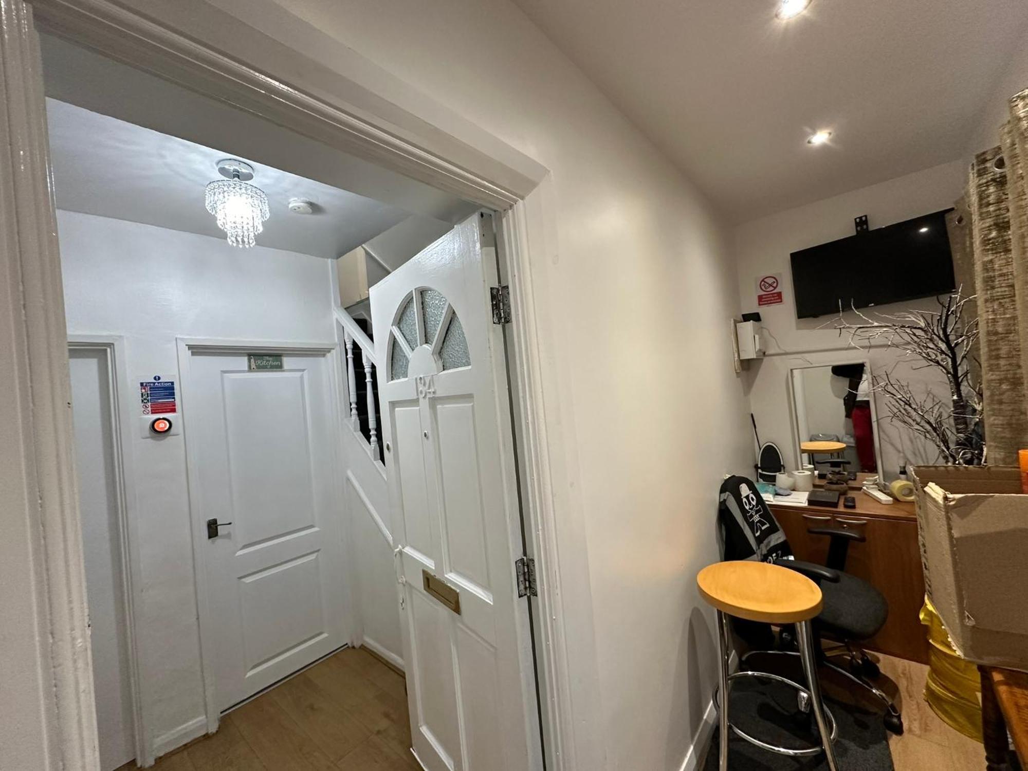 Luxury Ensuite 2Nd Studio Flat With Great Views In Keedonwood Road With Fully Own Bathroom Newly Added And Private Kitchenette Bromley Zewnętrze zdjęcie